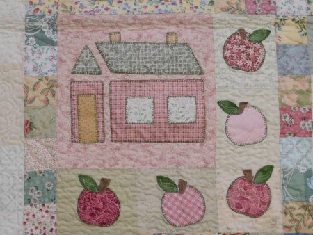 Pretty and pink house block